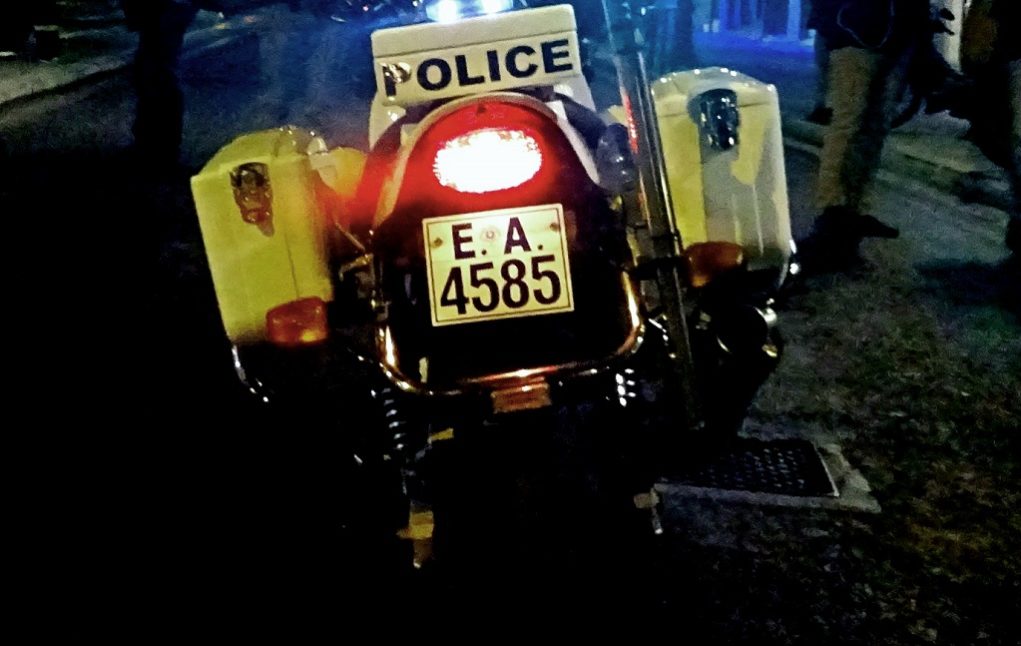 Δύο τραυματίες από πυροβολισμούς στη Καλλιθέα Δύο τραυματίες από πυροβολισμούς στη Καλλιθέα