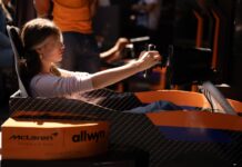 Πανηγυρίζουν οι φίλοι της McLaren F1 Team σε όλο τον πλανήτη